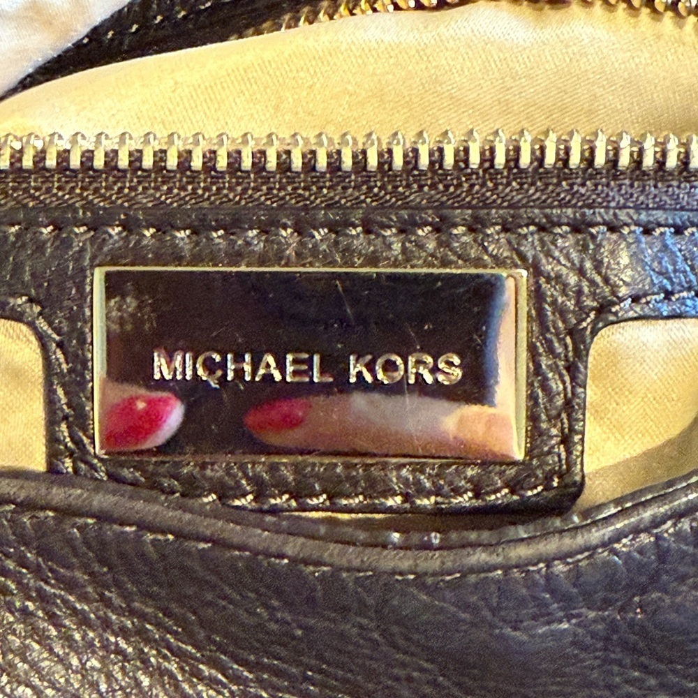 Michael Kors Tonne Brown and Gold Hobo Bag with Leather Handles - Picture 6 of 7